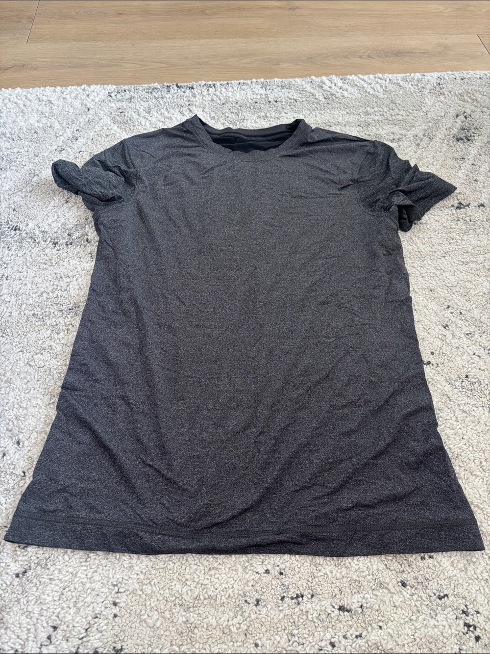 Men’s lululemon shirt